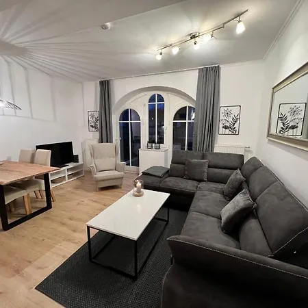 Palais Am Park - 14-21 * Ostseebad Kühlungsborn